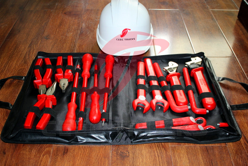 1000V insulating tool