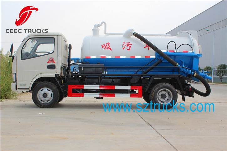 4CBM vacuum sewage suction truck