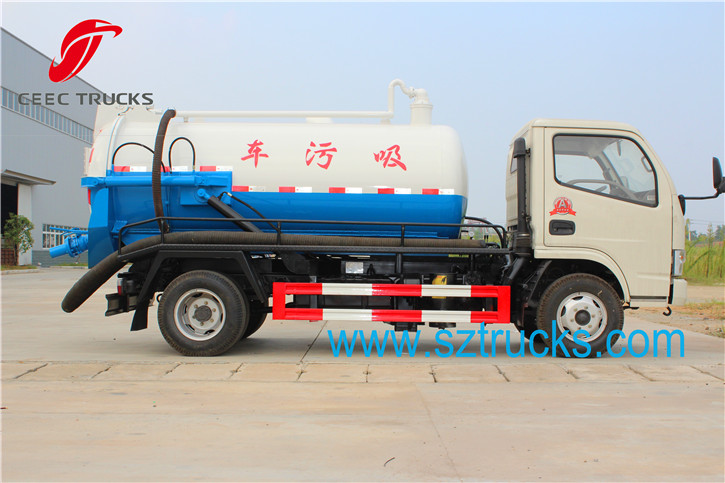 4CBM vacuum sewage suction truck