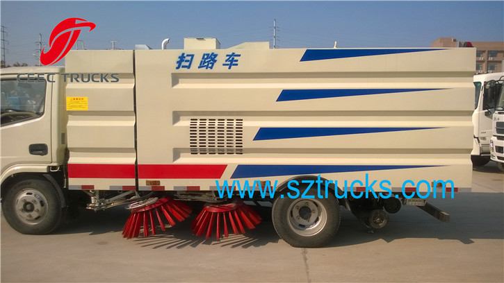 4CBM road sweeper truck