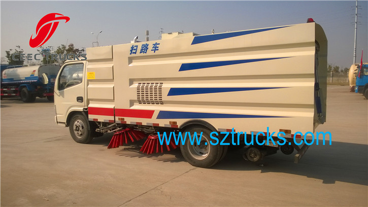 4CBM road sweeper truck
