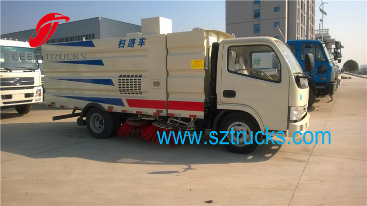 4CBM road sweeper truck