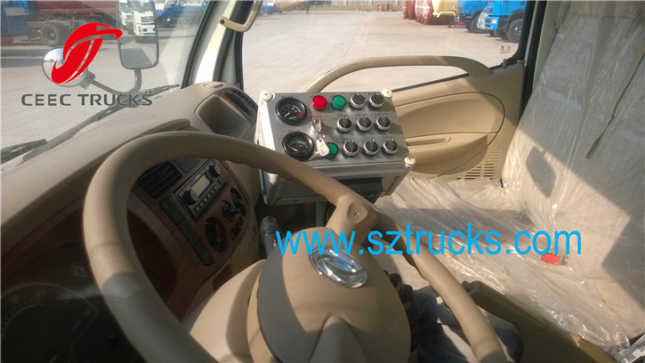 4CBM road sweeper truck
