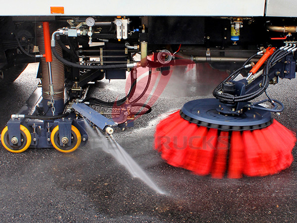 CEEC road sweeper