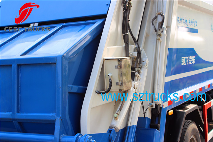 6CBM Garbage compactor truck