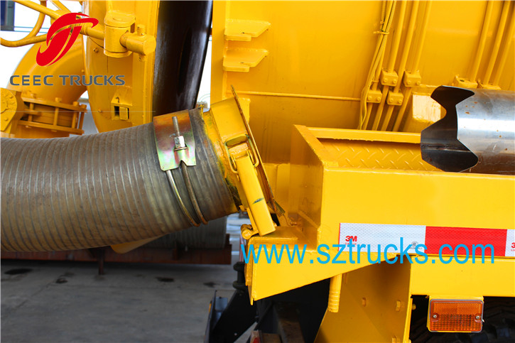 7+5CBM Combined Suction Jetting Truck