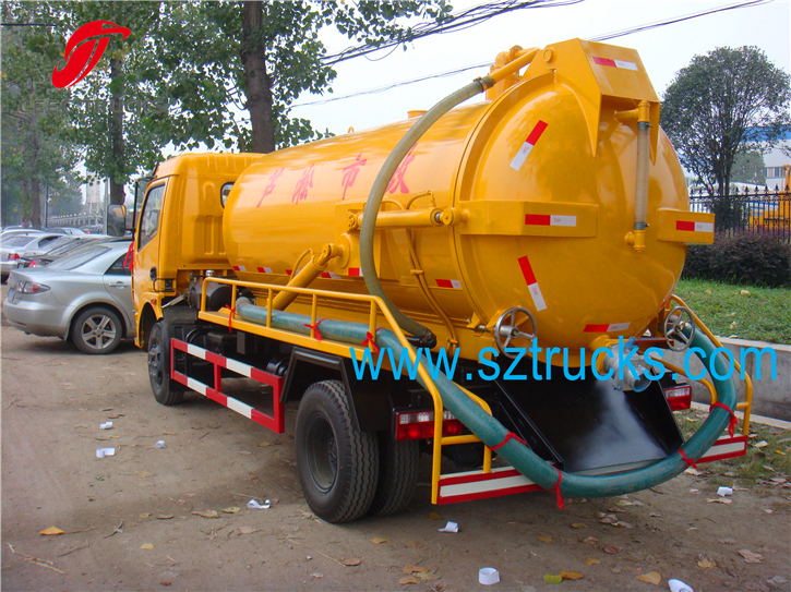 High Quality mini vacuum sewage suction truck for sale