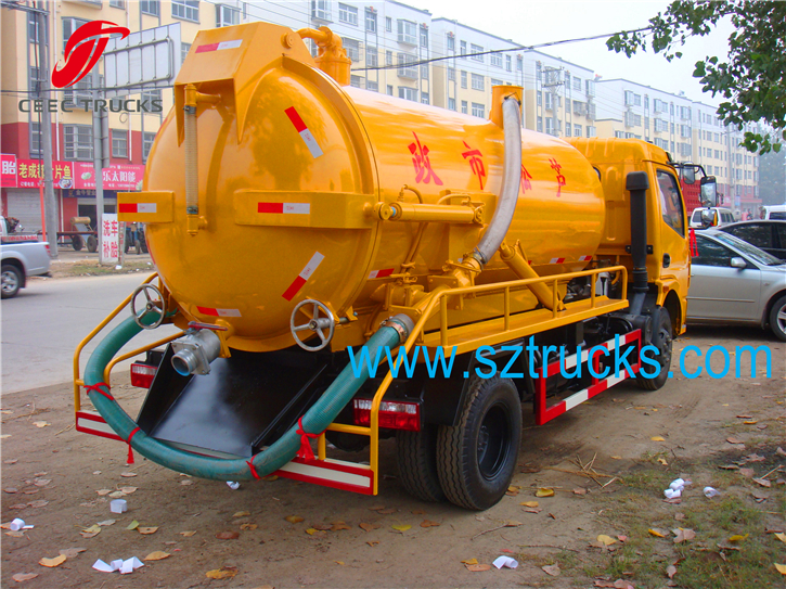 High Quality mini vacuum sewage suction truck for sale