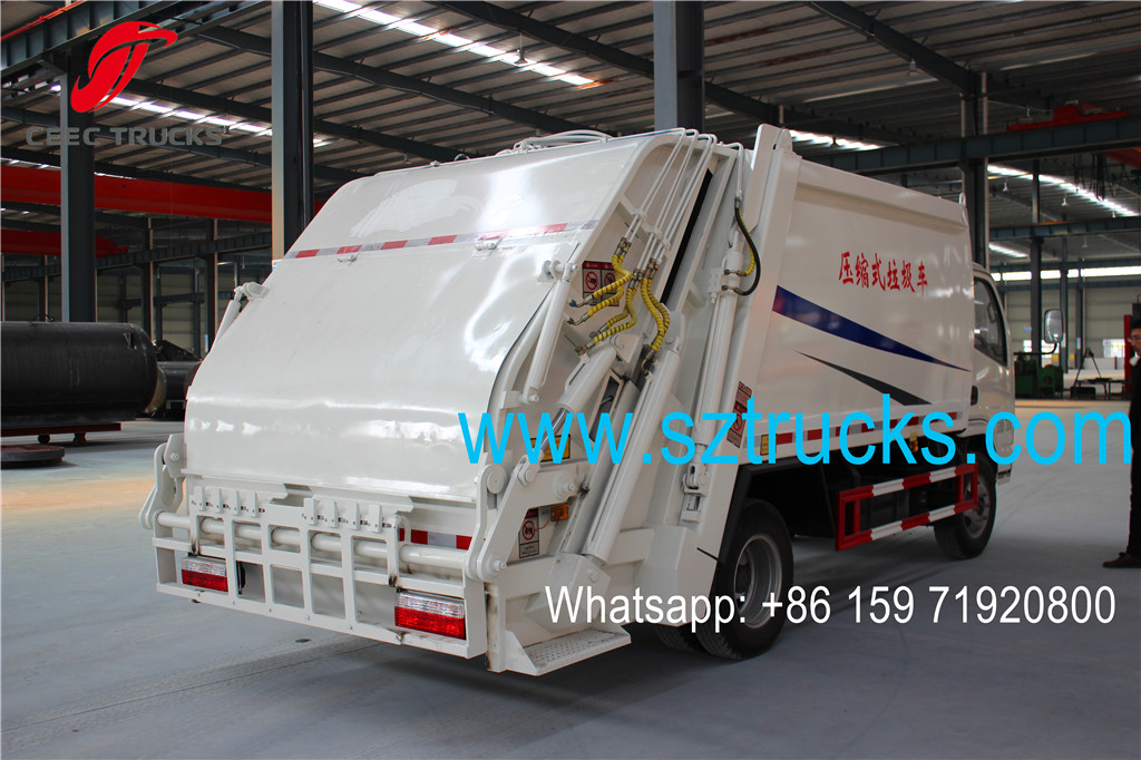 4CBM Garbage Compactor Truck
