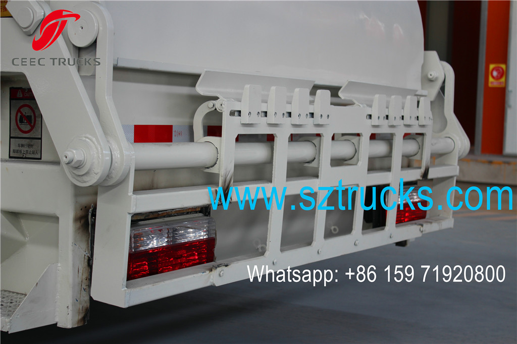 4CBM Garbage Compactor Truck