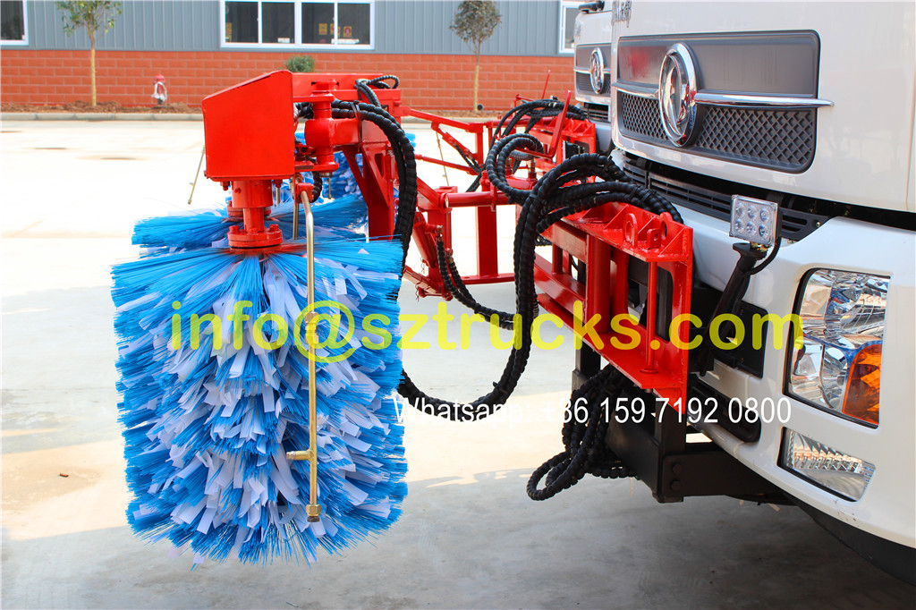 2016 design 10CBM guardrail washing truck Washing System