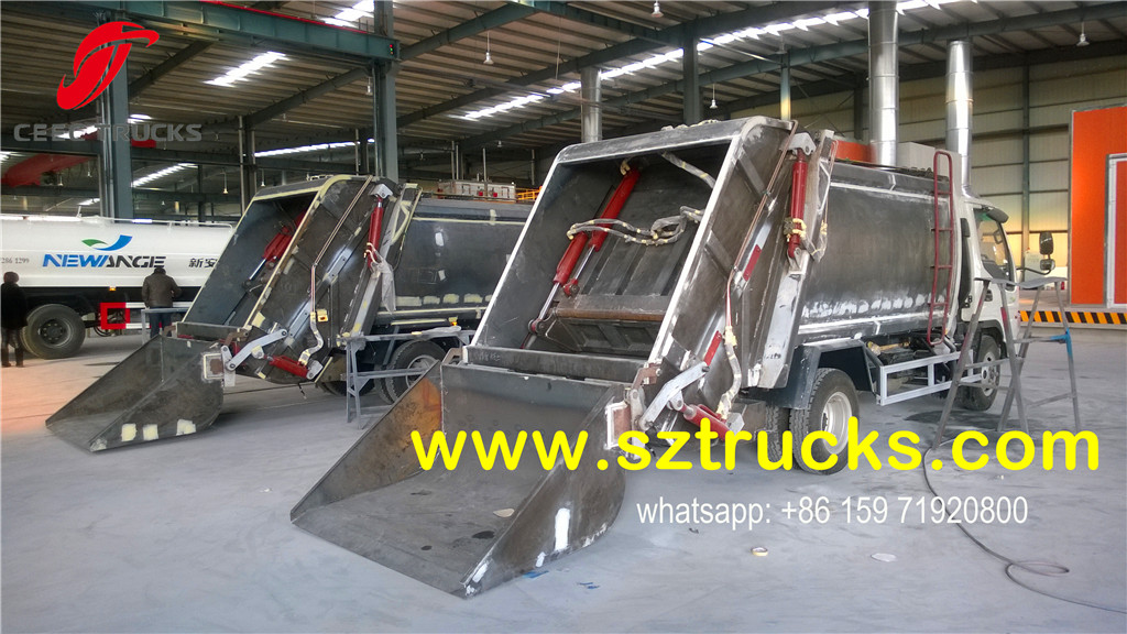 4CBM JAC garbage compactor truck