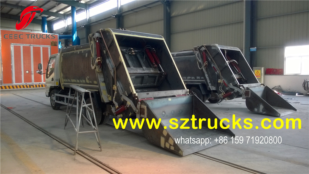 4CBM JAC garbage compactor truck