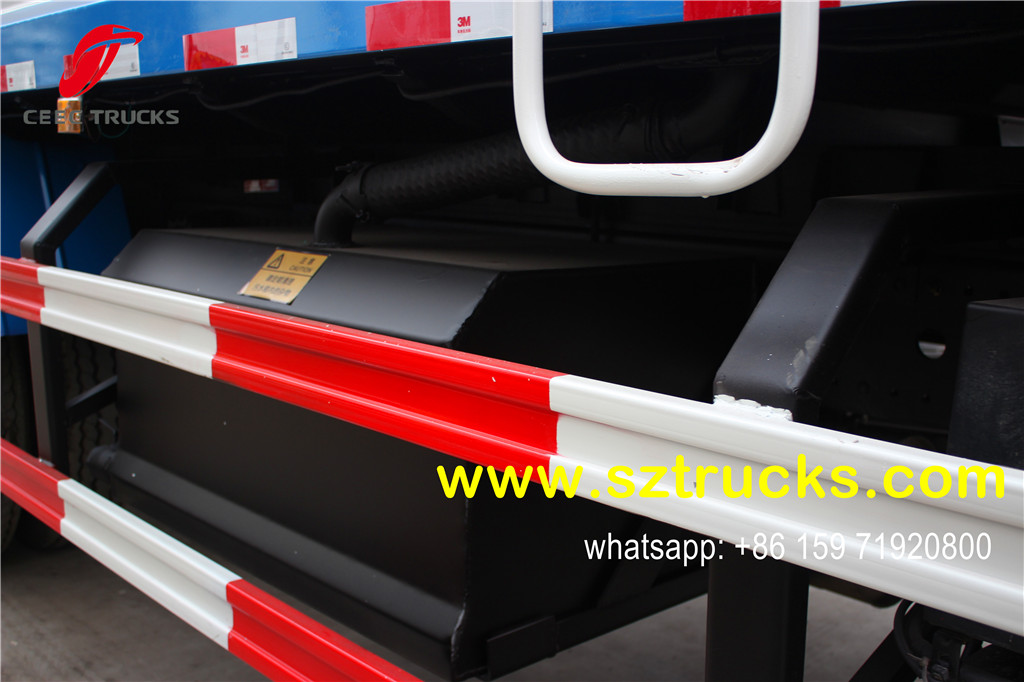 DongFeng 14CBM garbage compactor truck waste water collection tank