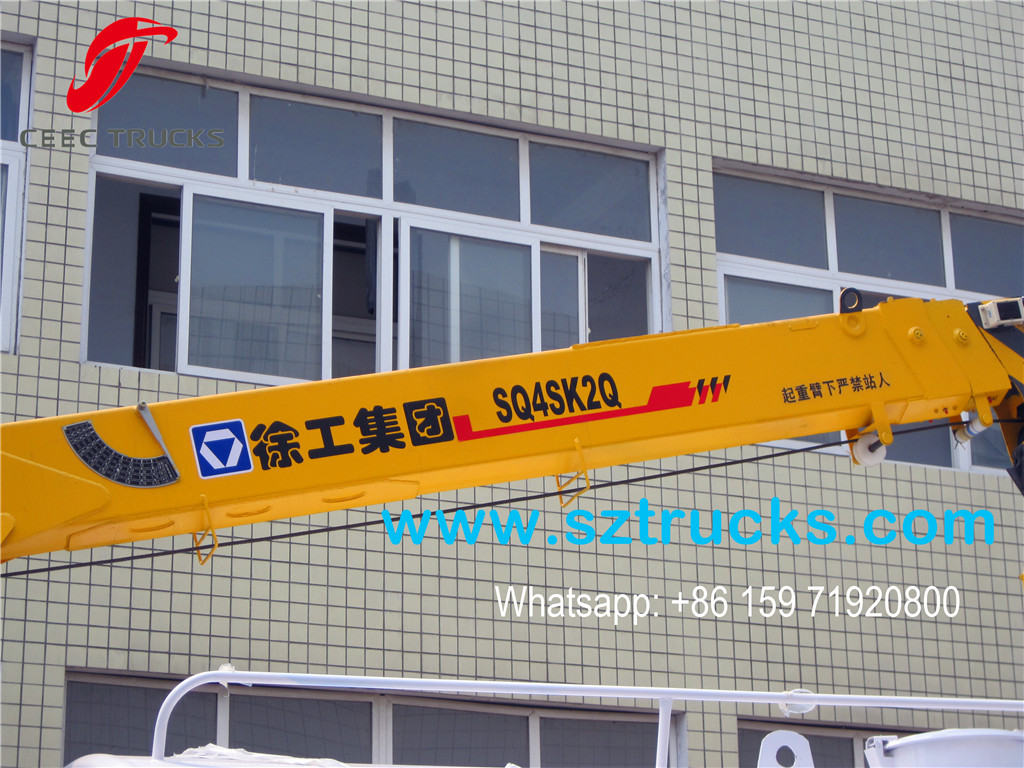 DFAC XCMG 4Tons mounted crane cargo truck