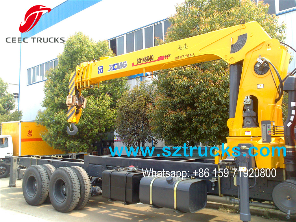 14Tons telescopic truck mounted crane