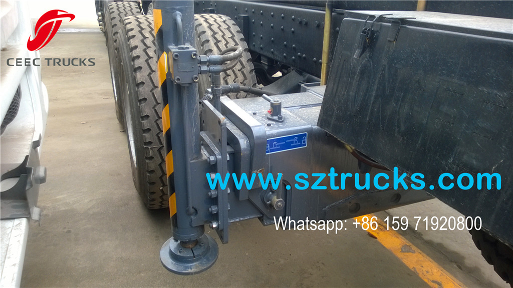 XCMG SQS500 model 20T truck mounted crane hydraulic leg