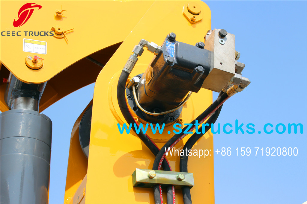 2T XCMG SQ2SK2Q Truck Mounted Crane