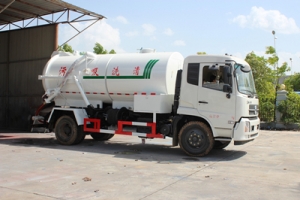 5+5CBM High quality high pressure jetting vacuum suction trucks hot sale Manufacturers