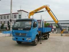 3.2 Ton Folding arm truck mounted crane