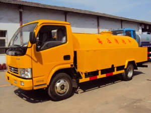 3-4CBM High Pressure Jetting trucks export good reputation