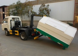 Good roll on roll off refuse transportation trucks