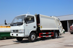 Factory bottom price sale 4000Liters garbage compactor truck
